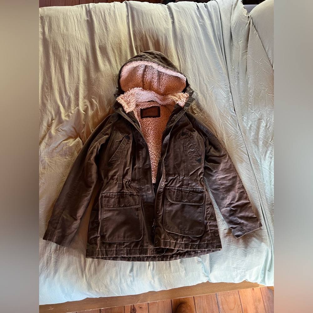 Excellent condition outback trading post jacket. Worn only a few times